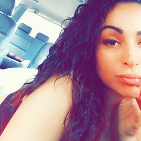 Meet your Posher, Mimi - Picture 1 of 3